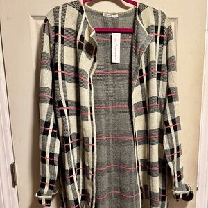 Plaid Cardigan with Pockets!